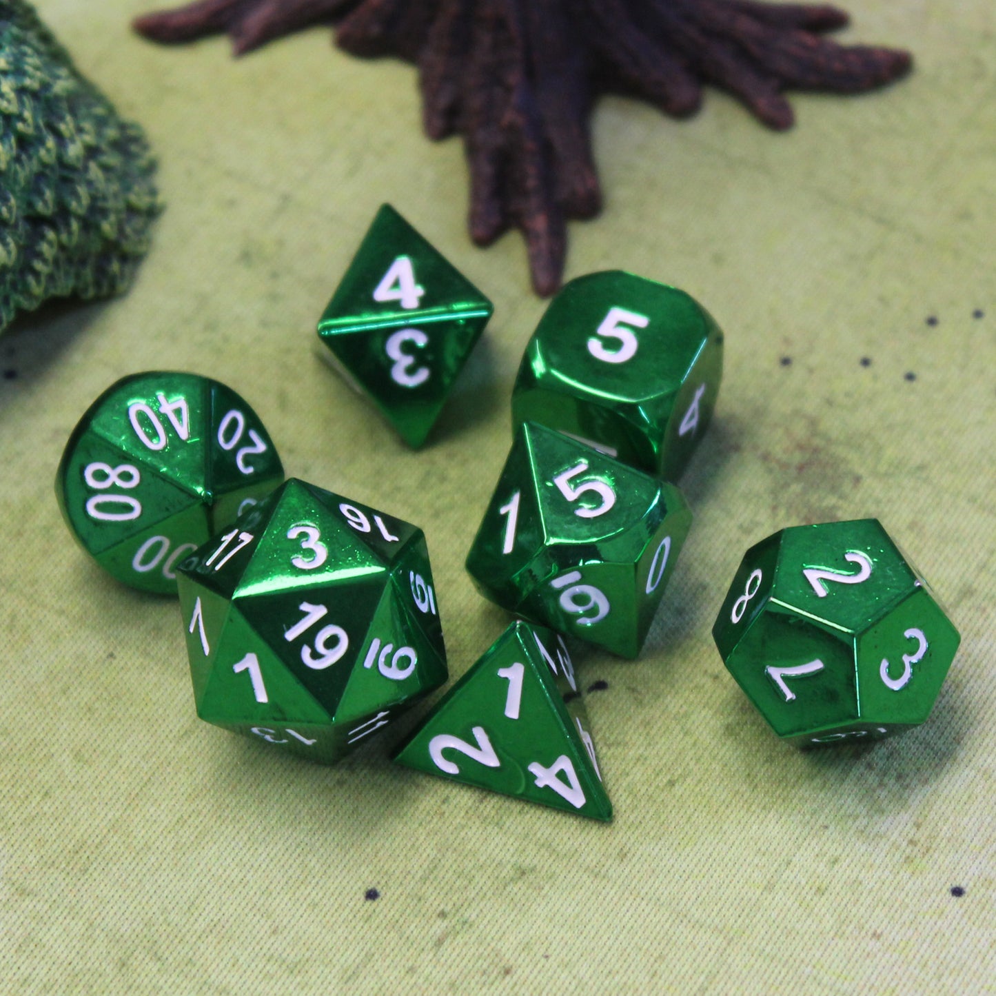 Metal Radiant Green Dice Set with Display Box