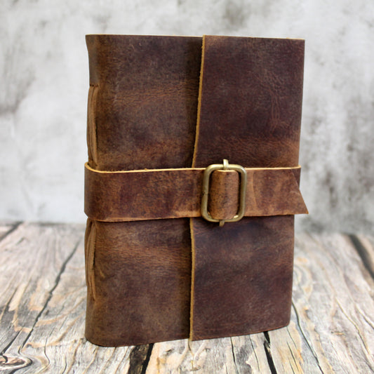 Ideal D&D journal for dungeon masters and players to record lore, quests, NPCs, and world-building notes