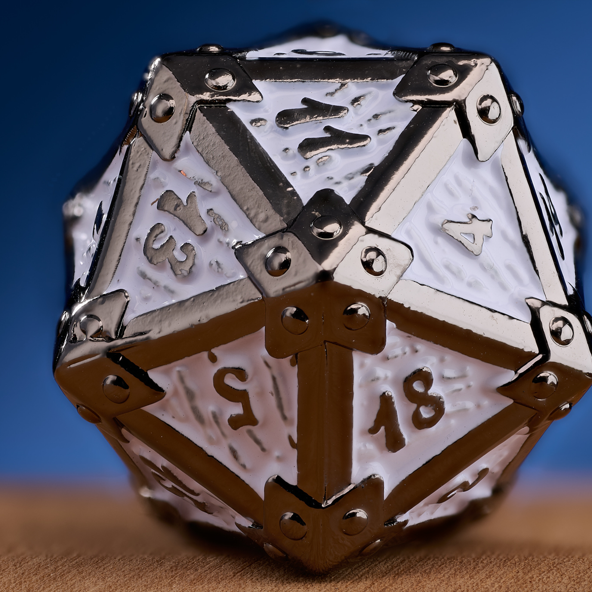 Trove Dice: Ivory Vault Metal Dice Set