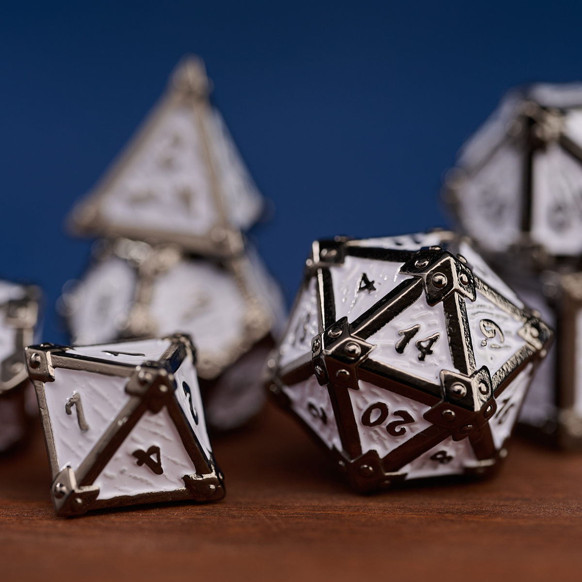 Trove Dice: Ivory Vault Metal Dice Set