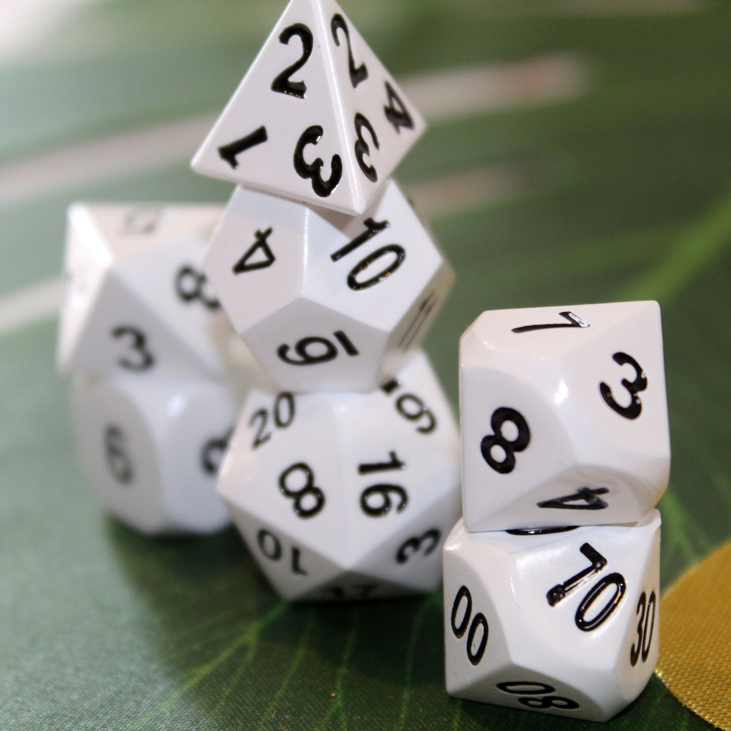 Metal Radiant White Dice Set