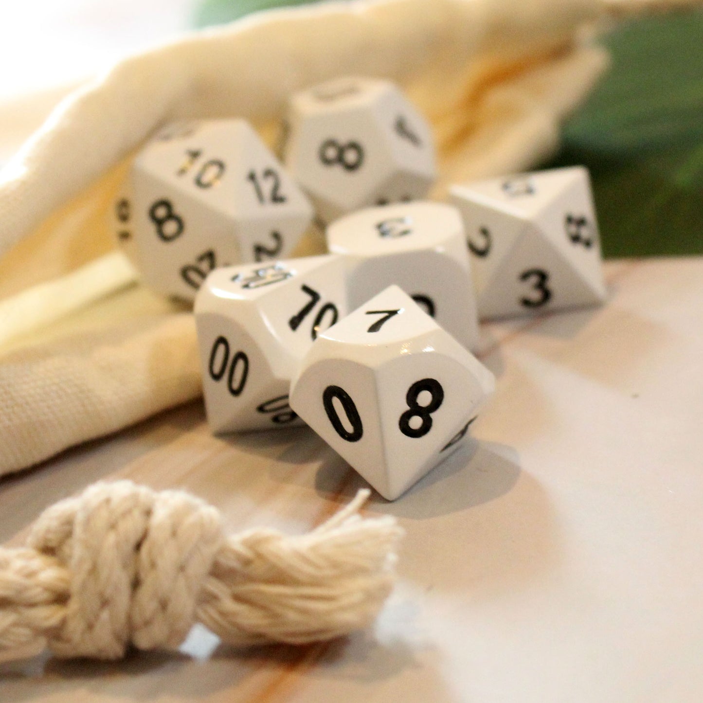 Metal Radiant White Dice Set