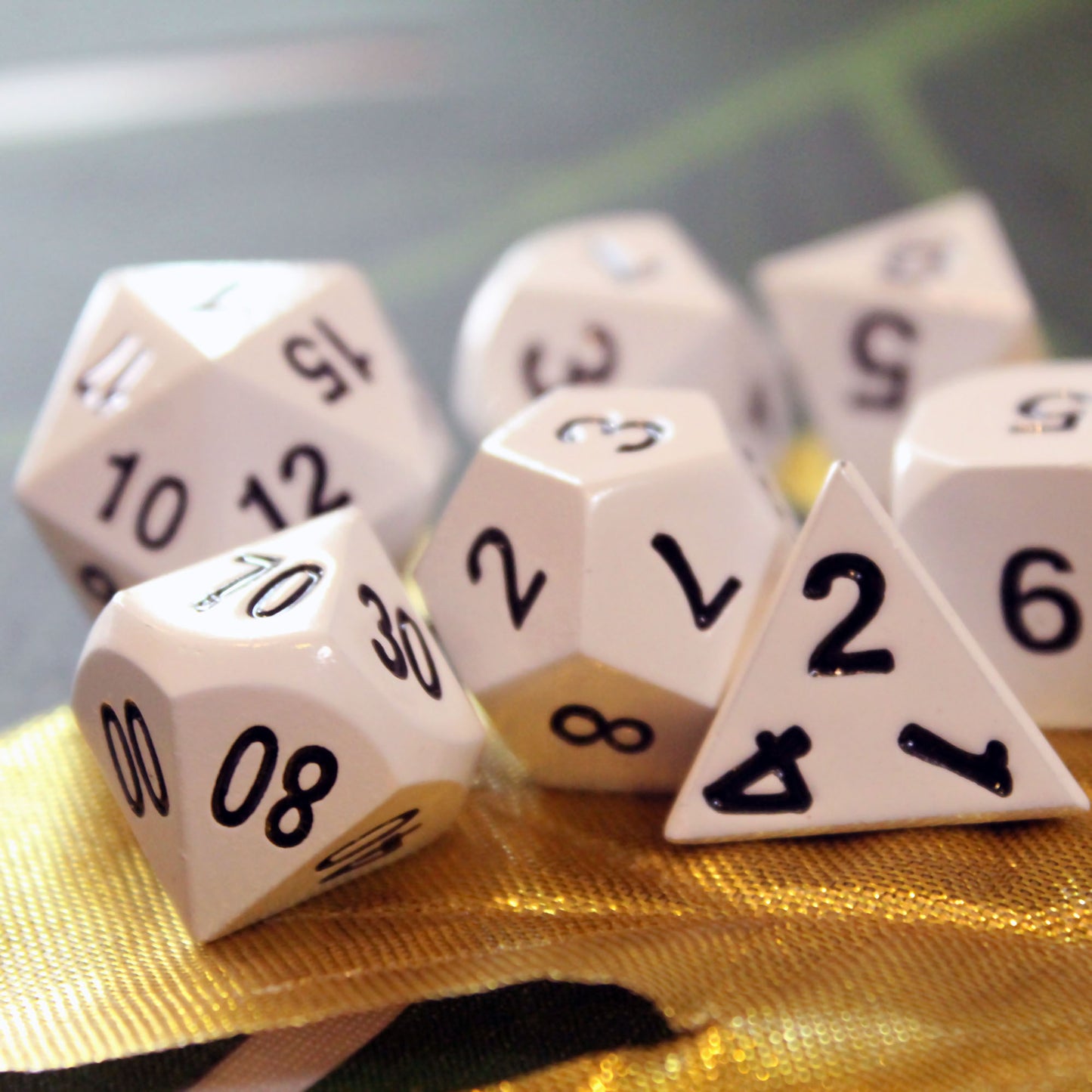 Metal Radiant White Dice Set