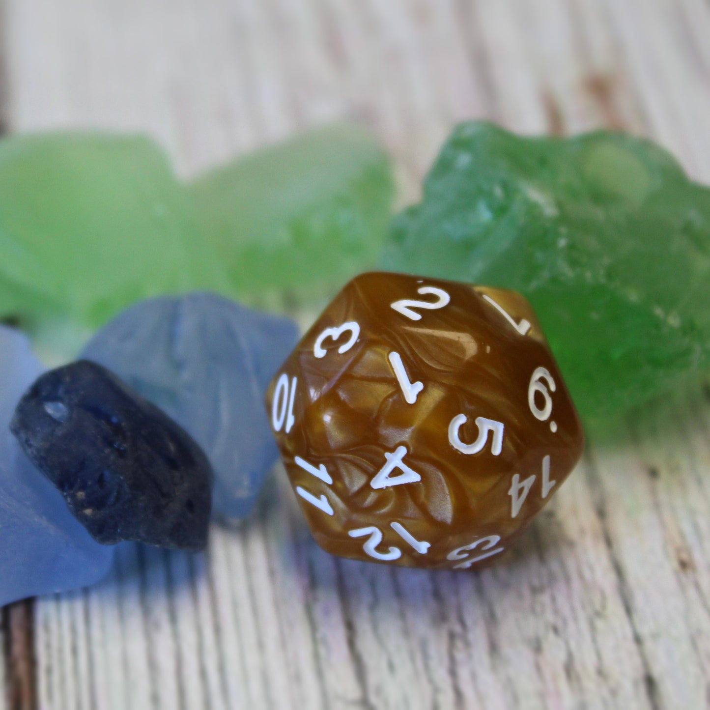 D30 Golden Pearl Polymer Dice