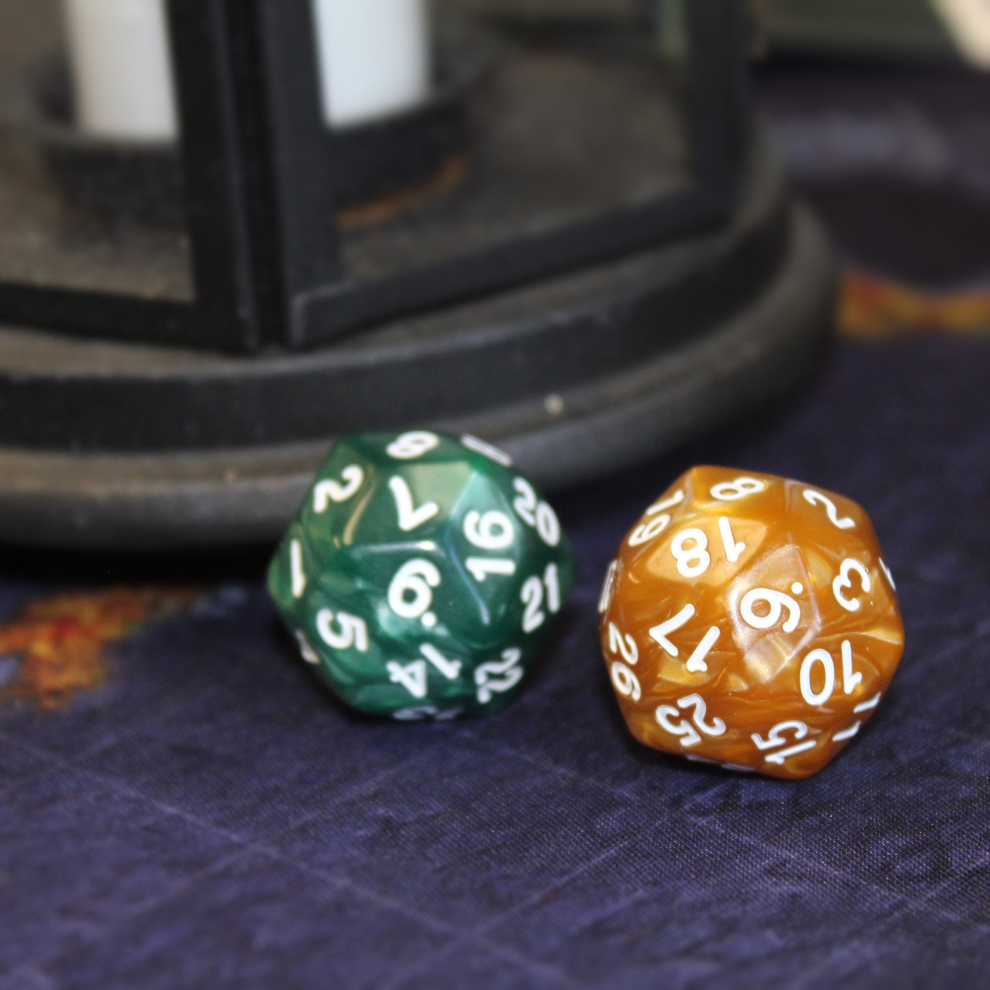 D30 Golden Pearl Polymer Dice